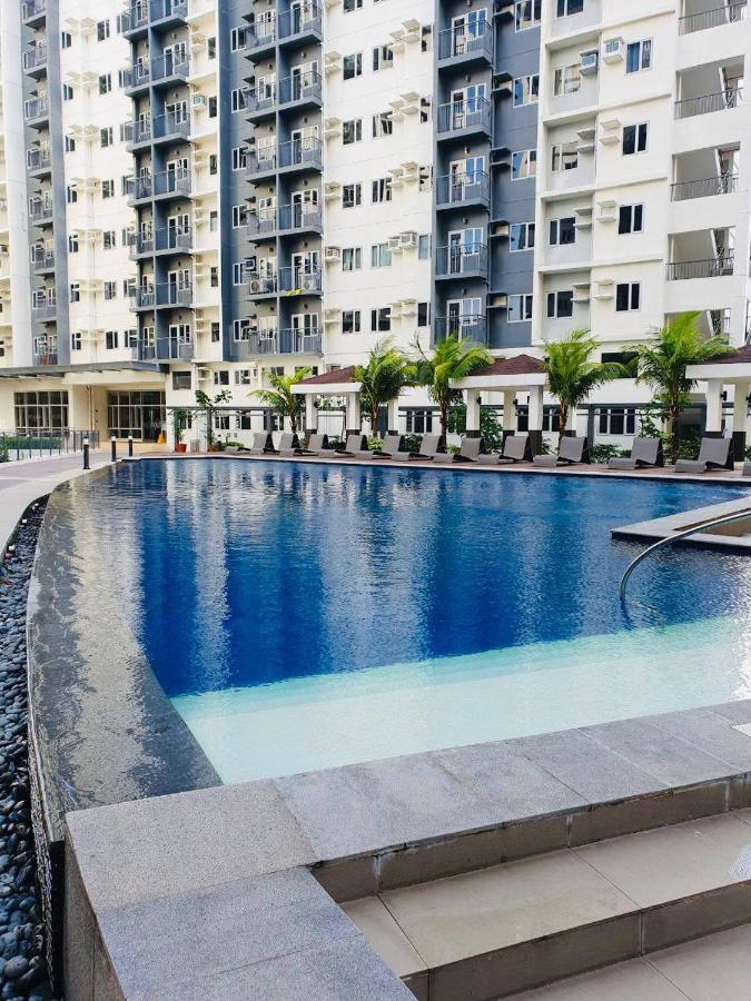 2 Bedroom Condo Vine Residences Quezon City With Pool Wifi Karaoke Board Games Netflix Exterior photo
